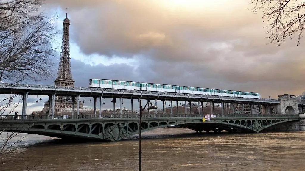 Eiffel Citea Dayroom Espace Paris Sans Nuitee Et Chambre Partagee Chatillon Nuitee -- Repos Journee Ou Espace Travail 8-19H Proche Tour Eiffel Ou Usage Bureau A L'Heure En Journee -- Nuitee Chatillon Avenue Paris Homestay