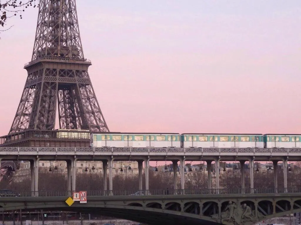 Ubytování v soukromí Eiffel Citea Dayroom Espace Paris Sans Nuitee Et Chambre Partagee Chatillon Nuitee -- Repos Journee Ou Espace Travail 8-19H Proche Tour Eiffel Ou Usage Bureau A L'Heure En Journee -- Nuitee Chatillon Avenue Paříž